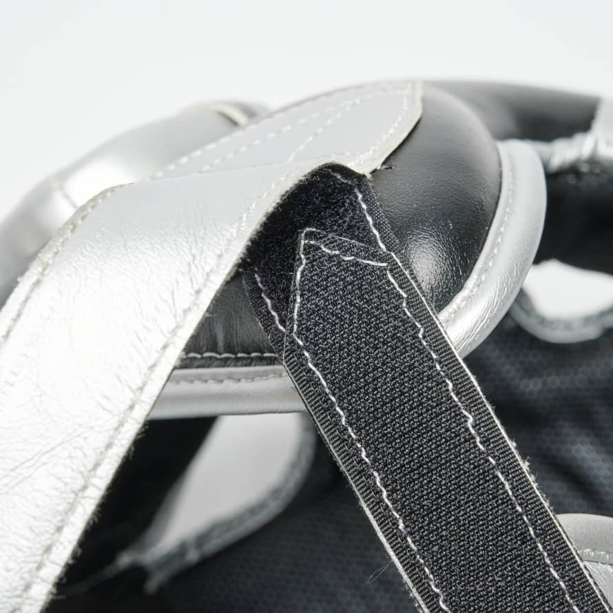 bokso-šalmas-leone-auksine bokso-šalmas-leone-auksine