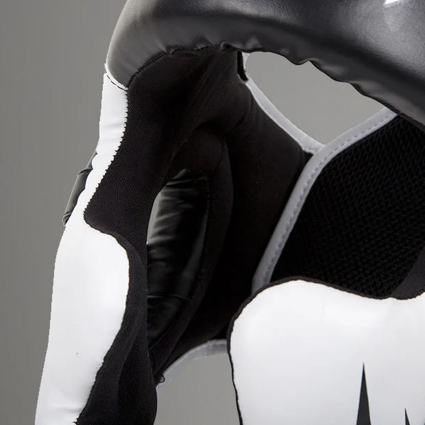 Šalmas-Venum-Challenger-2.0