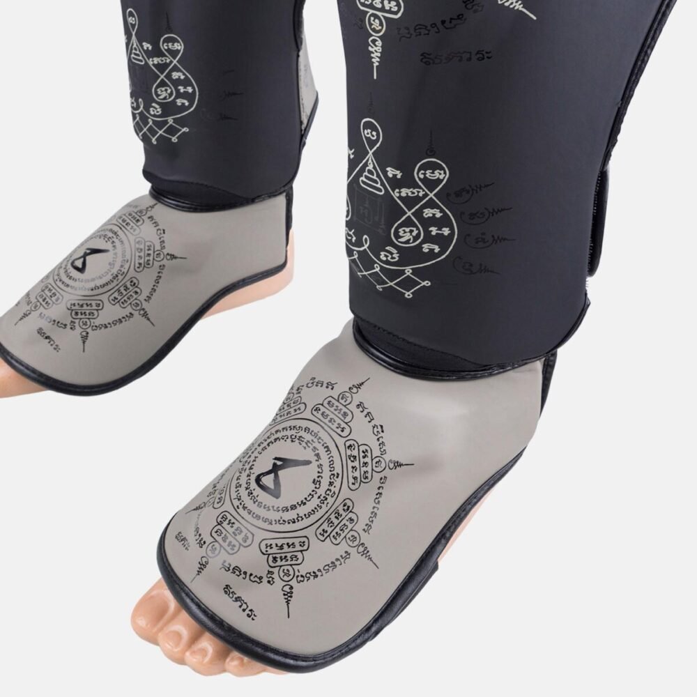 Kojų-apsaugos-8-Weapons-8-Ways-Yant Kojų-apsaugos-8-Weapons-8-Ways-Yant