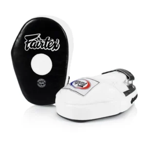 Natūralios odos bokso letenos Fairtex FMV10 Classic Pro, skirtos profesionaliam trenerių darbui.