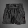 Muay thai šortai Venum Classic su plačiu tradiciniu juosmeniu ir subtiliu logotipu.