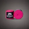 Bokso-bintai-Venum-Kontact-Neon-Pink-4-5m Neoninės rožinės spalvos bokso bintai Venum Kontact 4.5m ilgio iš elastingos medvilnės.