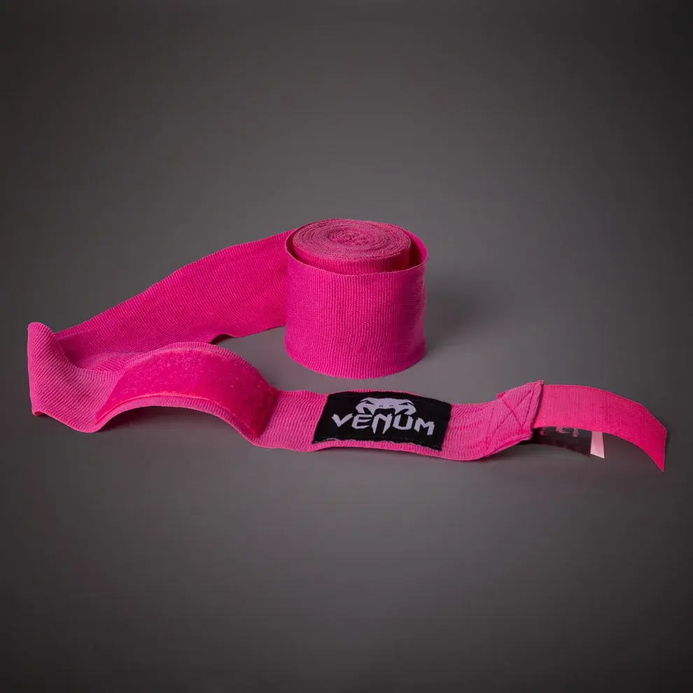Bokso-bintai-Venum-Kontact-Neon-Pink-4-5m Neoninės rožinės spalvos bokso bintai Venum Kontact 4.5m ilgio iš elastingos medvilnės.